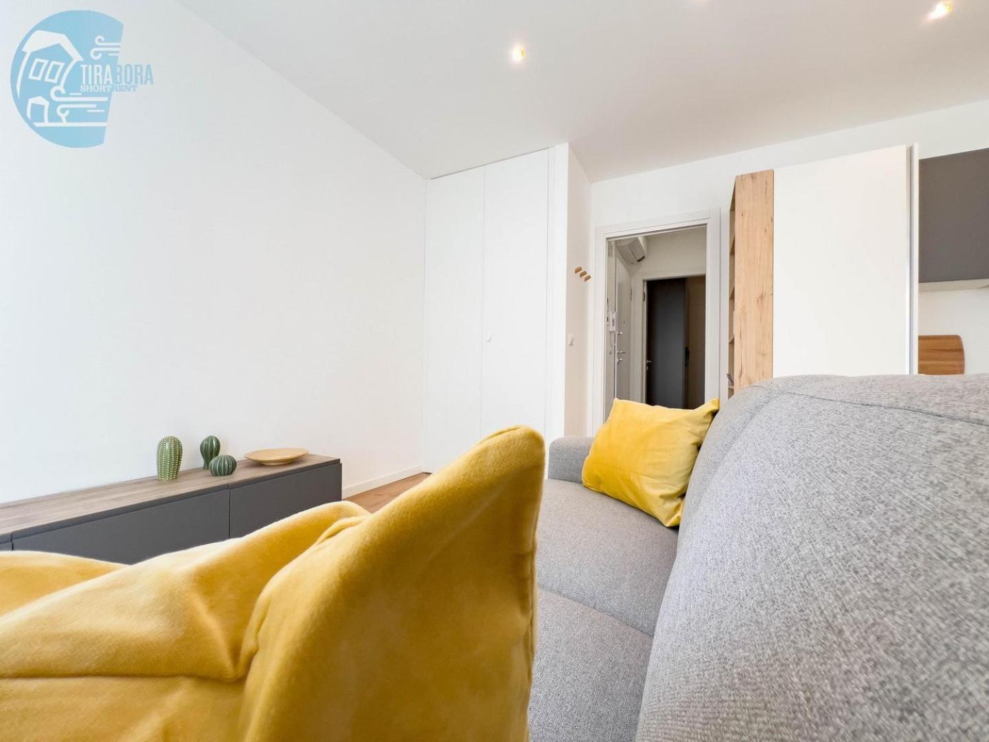 Cassa Di Risparmio 11 Tirabora Short Rent Trieste Bagian luar foto